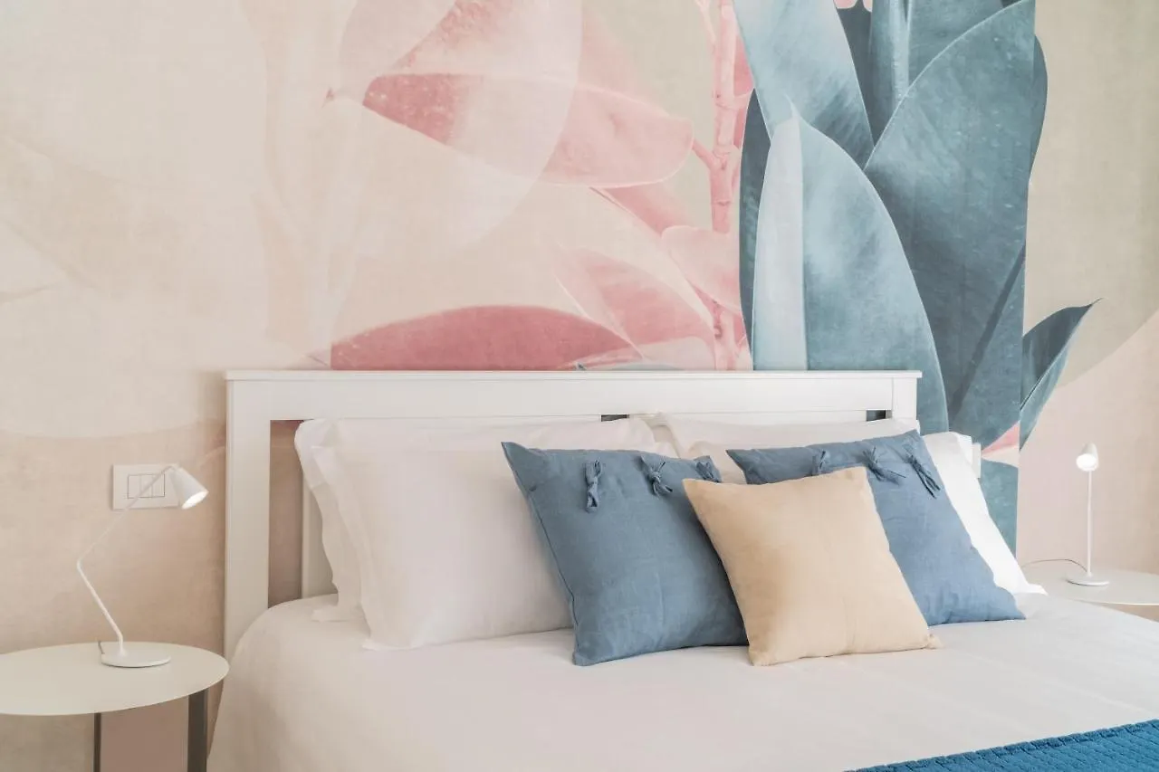 Brera Charming Apartments R&R Milan 0*,  Italy