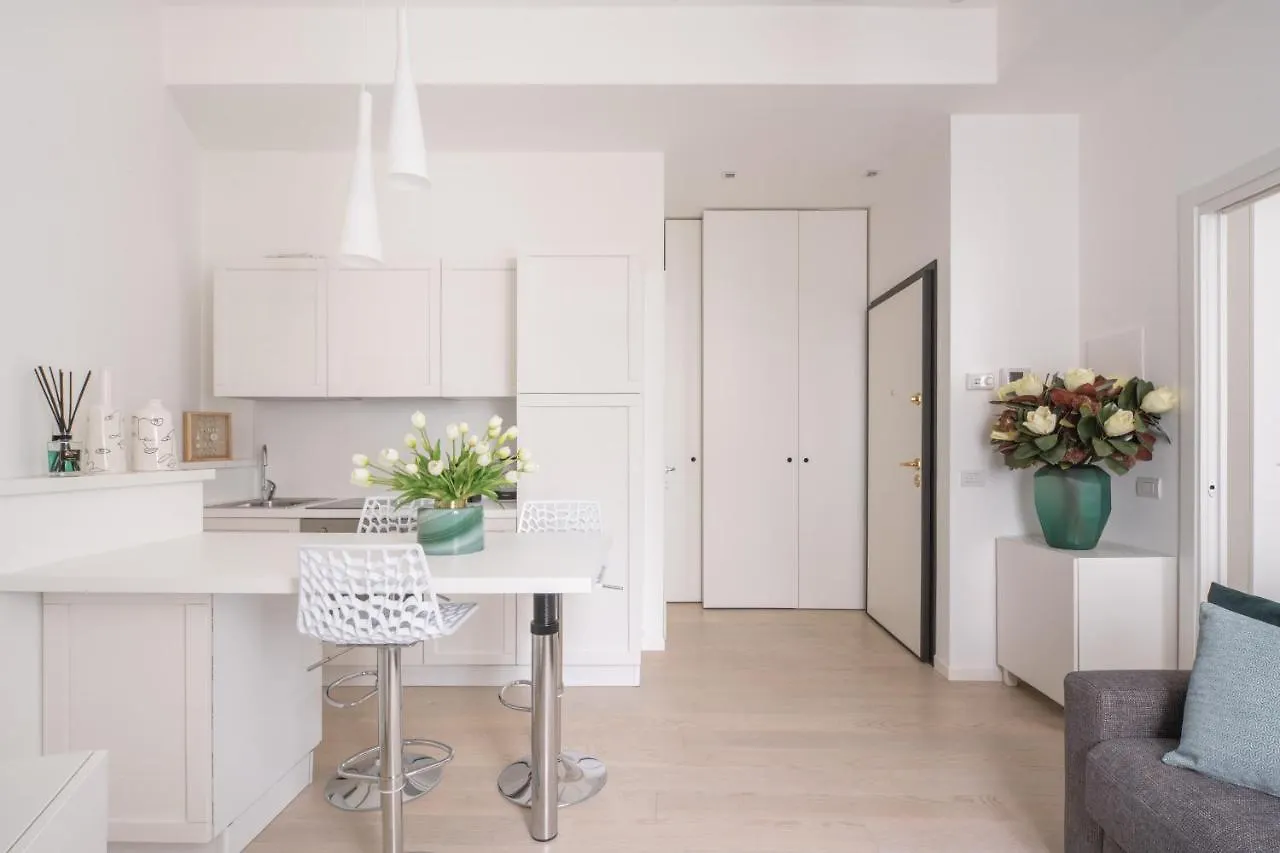 Brera Charming Apartments R&R Milan