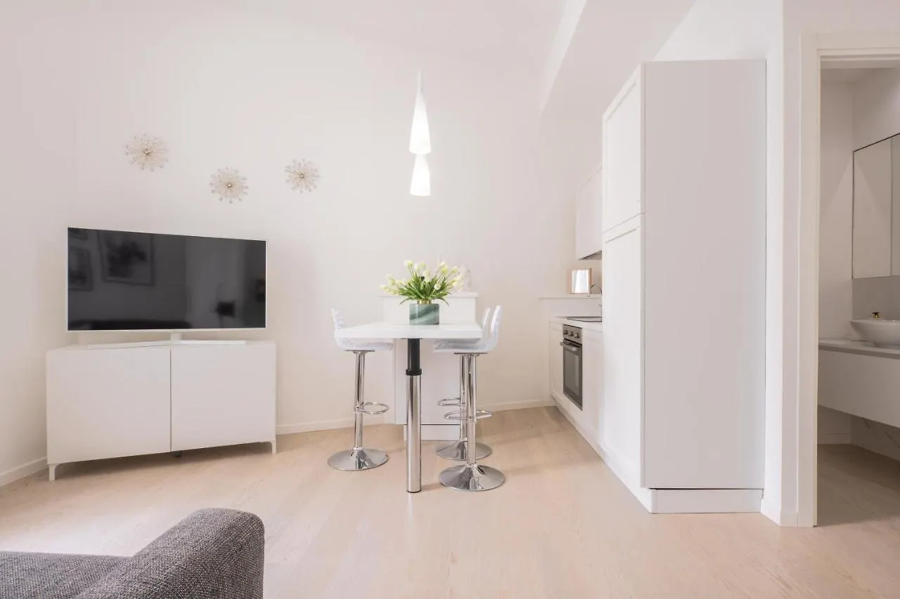 Brera Charming Apartments R&R Milan 0*,  Italy